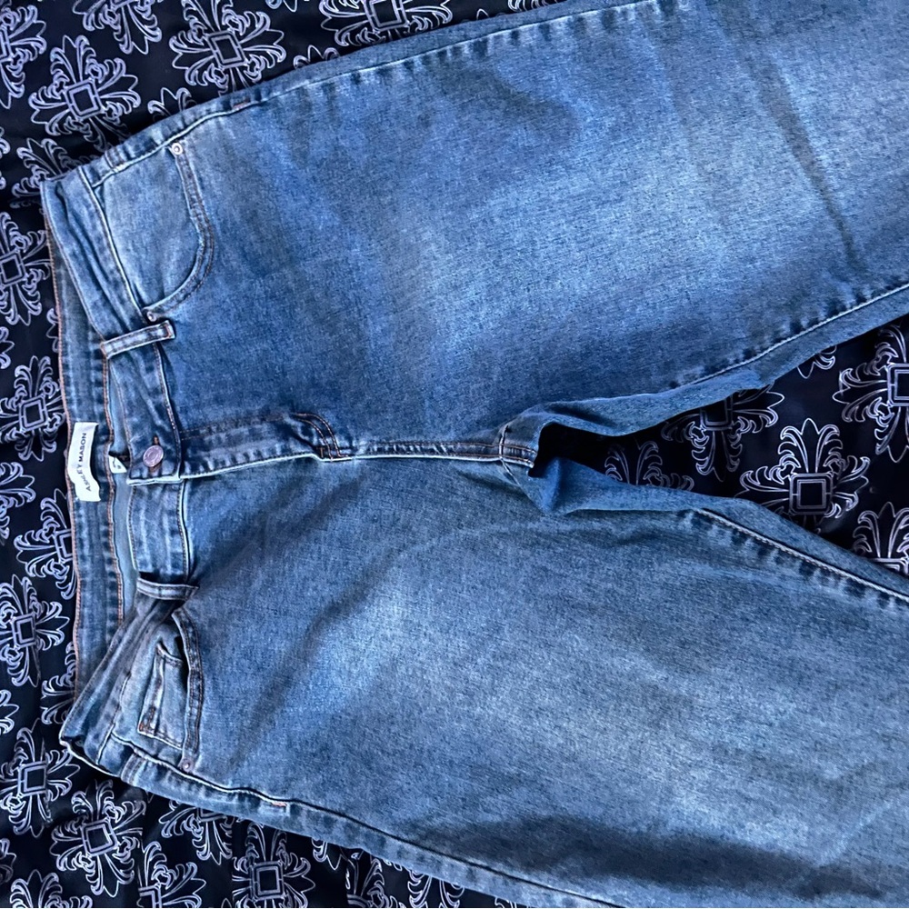 Embroidered bootcut jeans